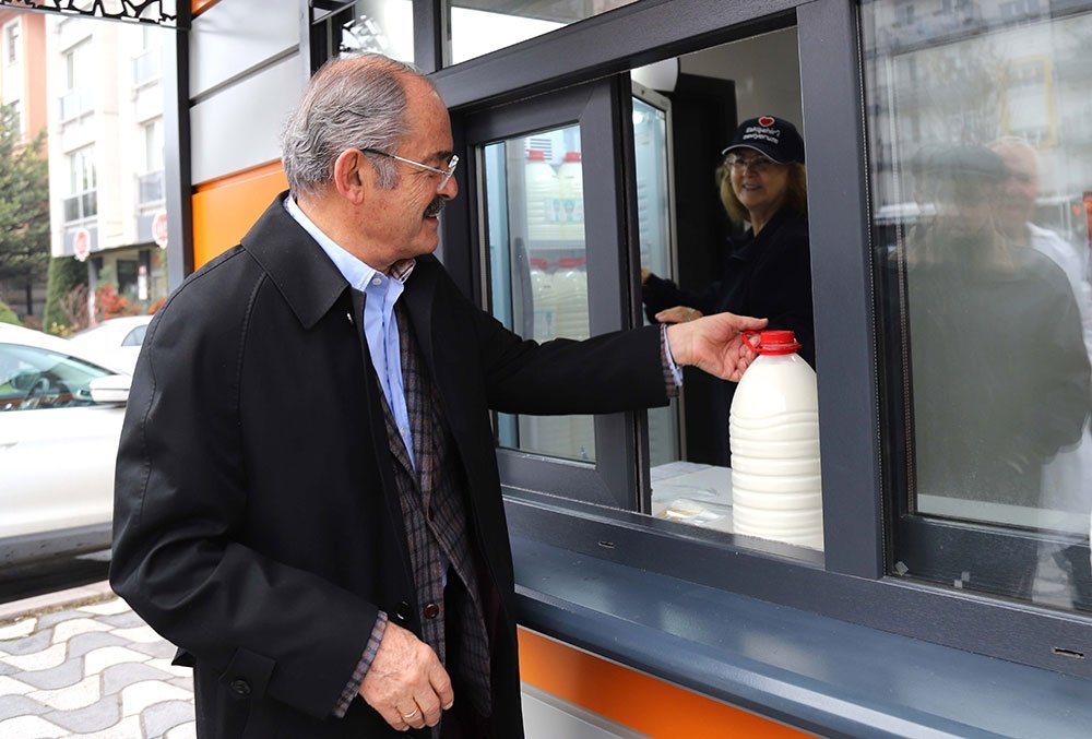 Halk Süt 1 yaşında