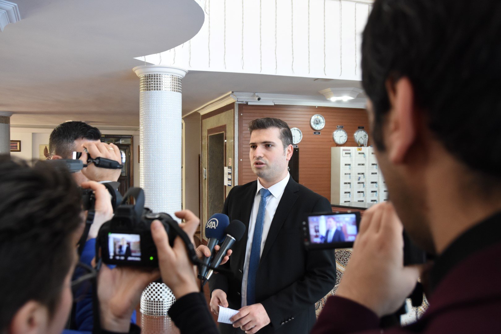 Şehit ve gazi çocuklarına karne hediyesi