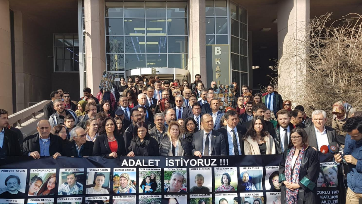 CHP'li Erbay: 'Mağdurdular sanık oldular!'