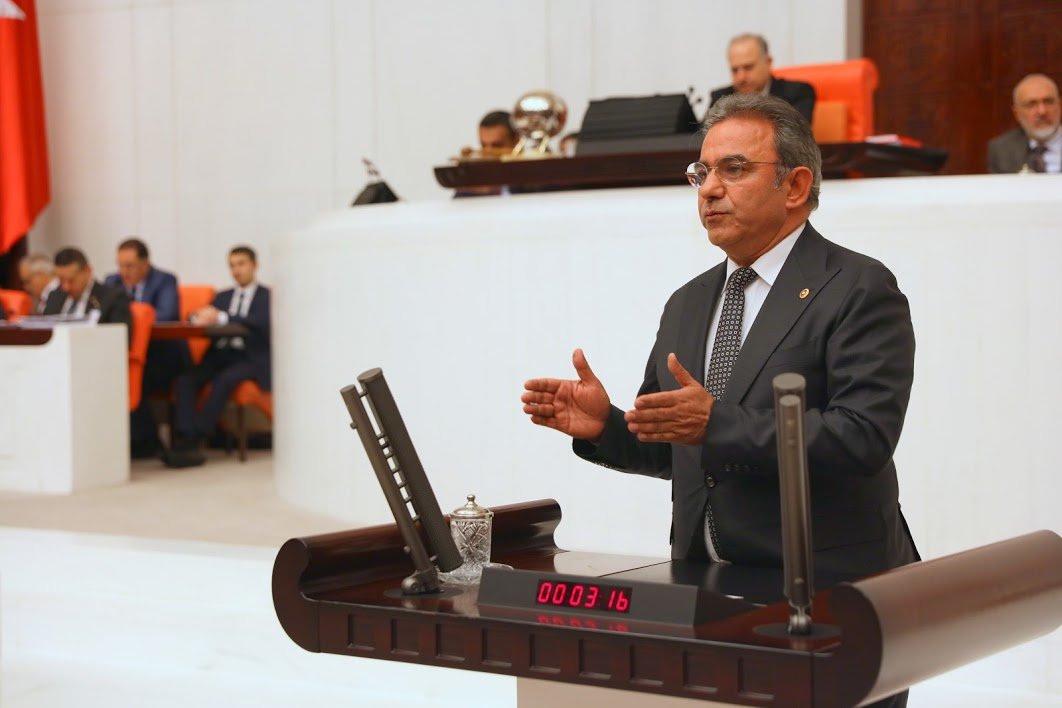'Alarm zilleri Saray'dan duyulmuyor!'
