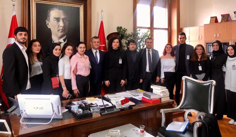 CHP'li Bulut: 'Sağlıkçılar meslek yasası bekliyor'