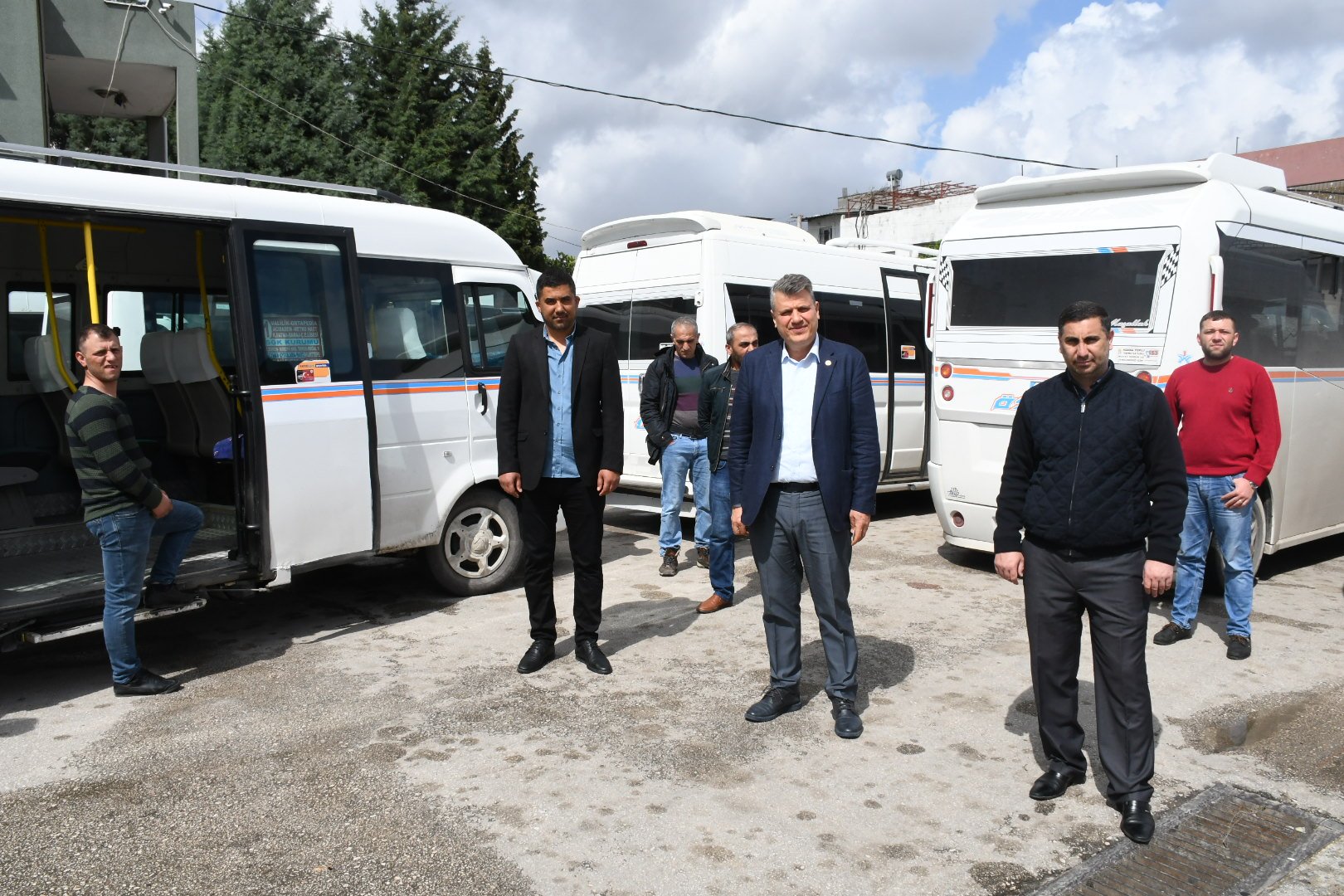 Ayhan Barut, minibüsçülerin sesini duyurdu