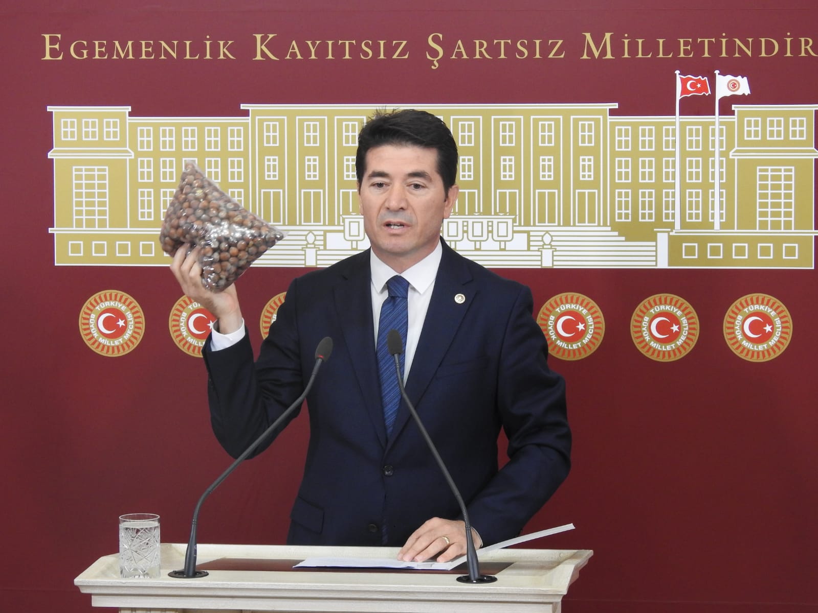 'Fındık üreticisinin sırtından büyük paralar kazandılar'