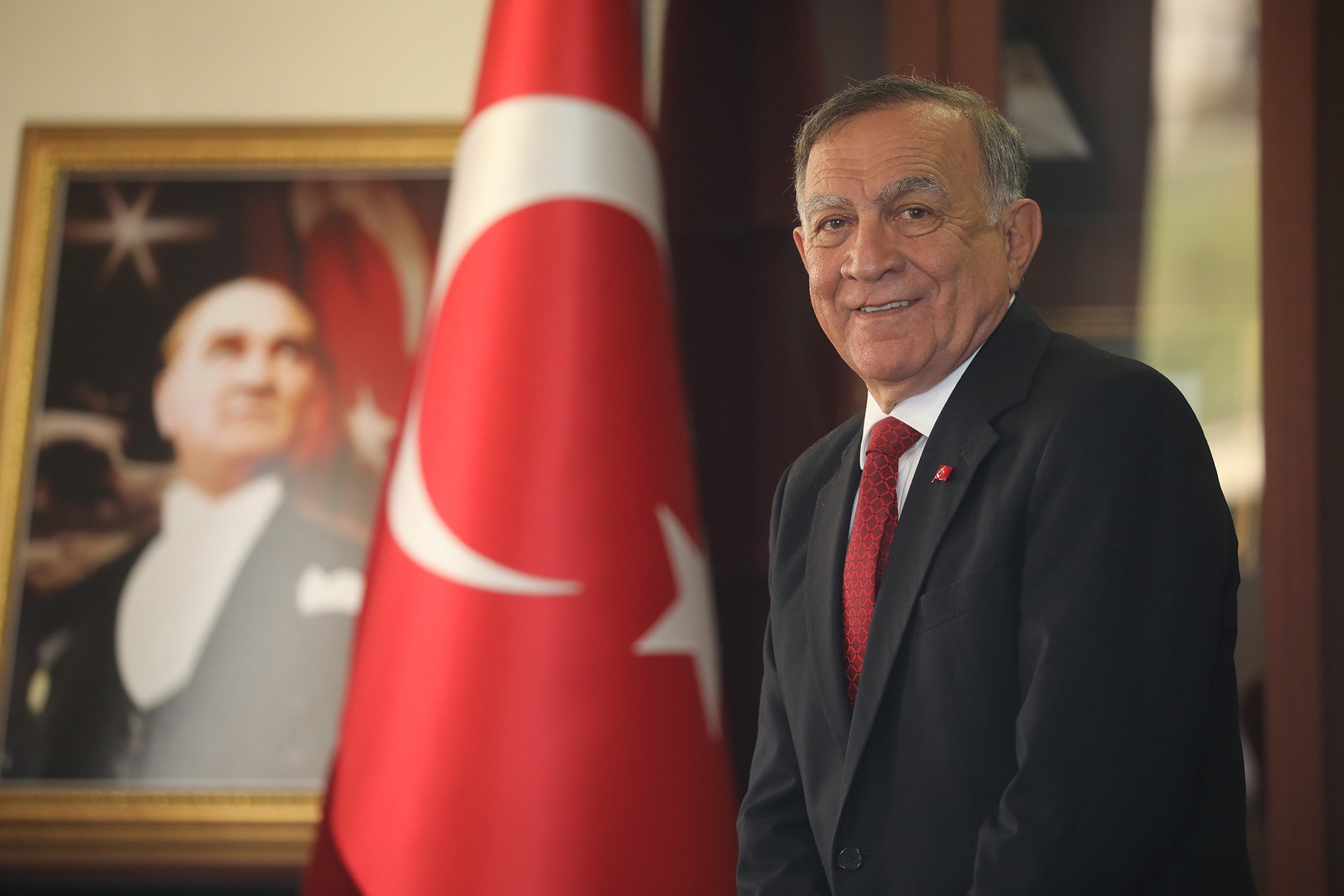 Akay'dan 'Atatürk'ü Anma Günü' mesajı