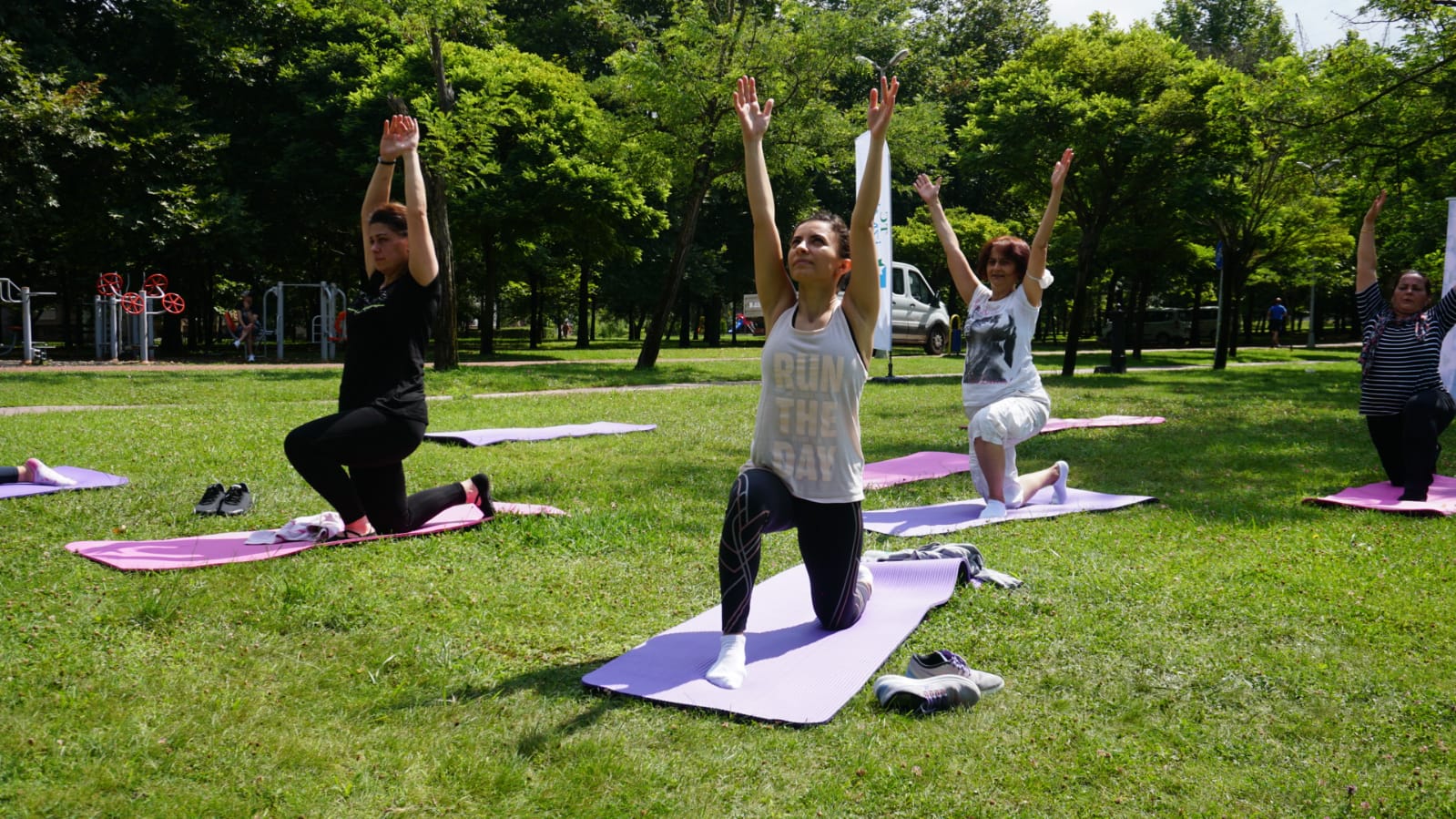 İzmit Belediyesi'nden kadınlara özel spor etkinliği