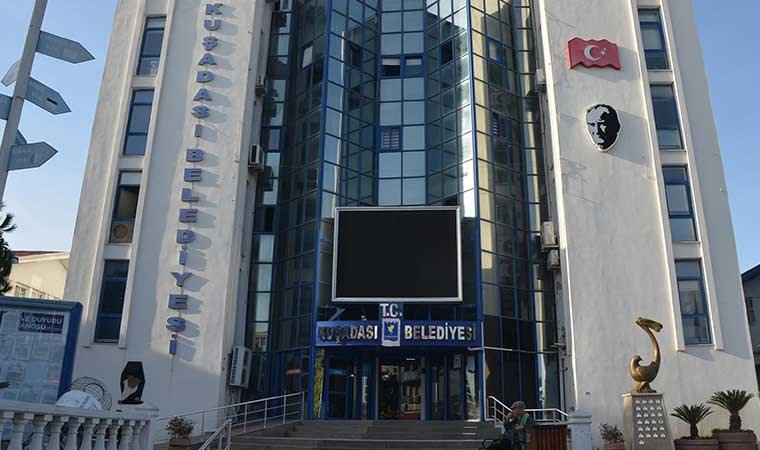 Kuşadası Belediye Tiyatrosu yeni oyuncularını arıyor