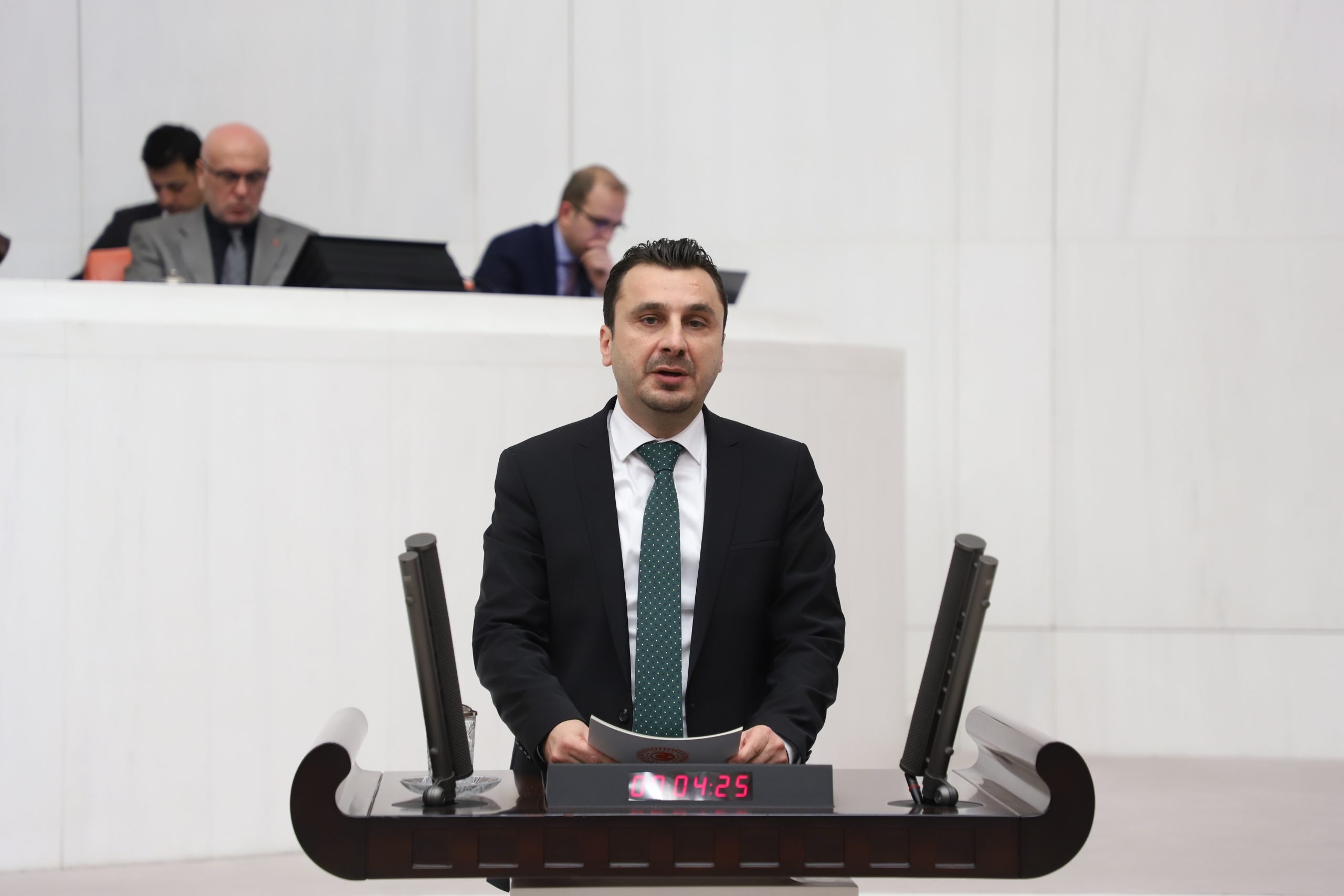 CHP'li Başevirgen: 'Tüm yeraltı zenginliğimiz soyuluyor!'