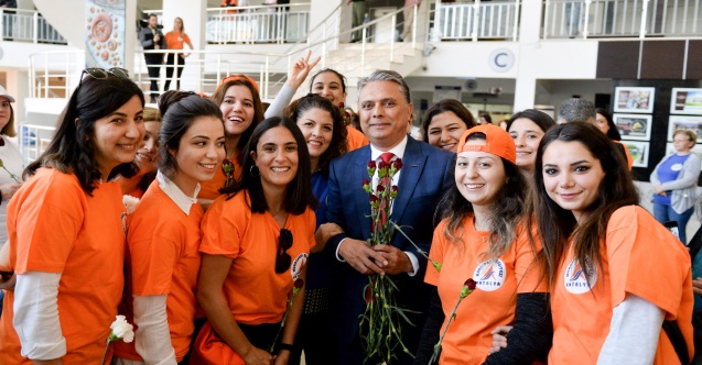 Muratpaşa’da kadın çalışanlar izinli