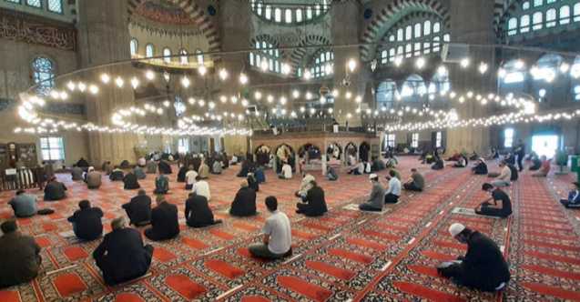 Diyanet'ten bayram namazı açıklaması