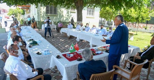 Başkan Zeydan Karalar çiftçinin sorunlarını dinledi