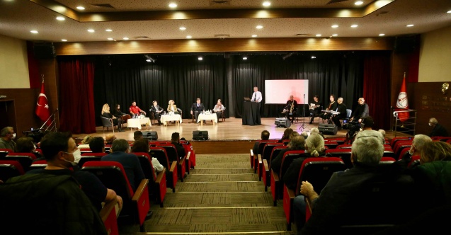 Karşıyaka’da Dünya Gönüllüler Günü için söyleşi düzenlendi