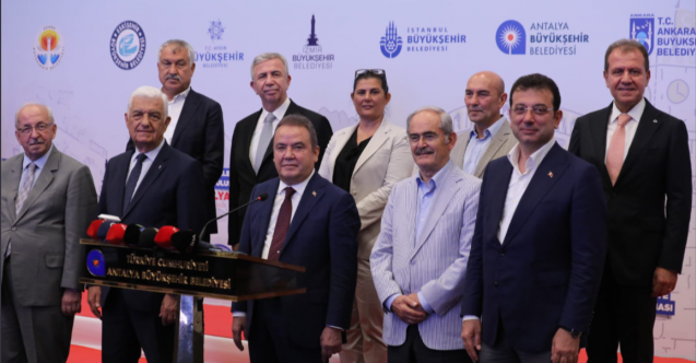11 CHP'li büyükşehir belediye başkanından toplu taşıma açıklaması