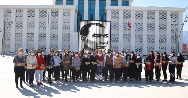 Döşemealtı Belediyesi'nden Kadınlar Günü izni