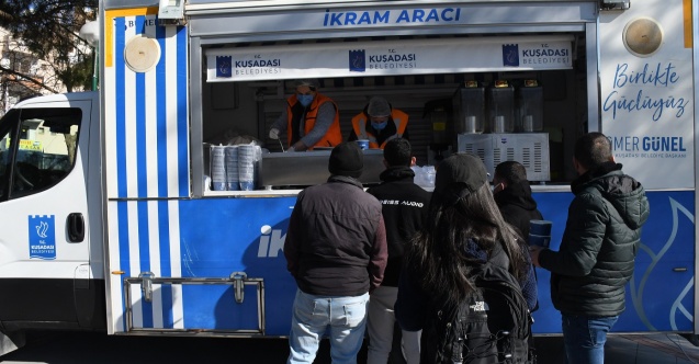 Kuşadası'nda yürekler dayanışma ile ısınıyor