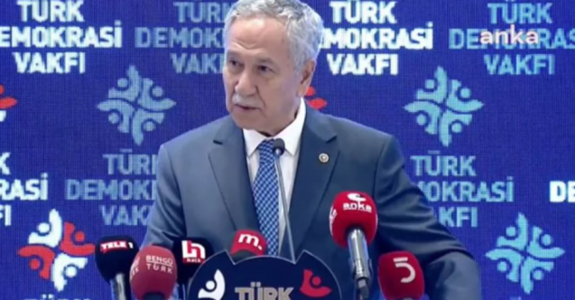 Bülent Arınç'tan AKP'ye sert eleştiri