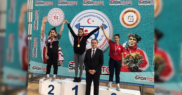 Döşemealtı’nın demir leydisi Türkiye Şampiyonu oldu