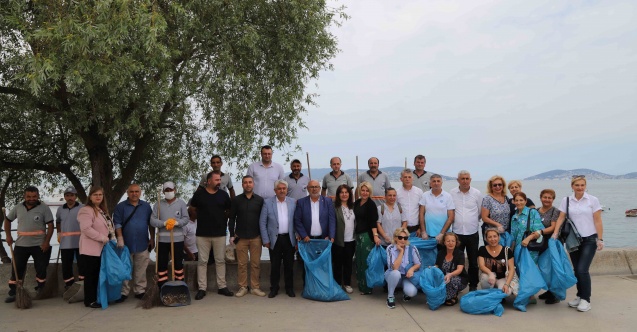 Kartal’da deniz ve sahil temizliği yapıldı