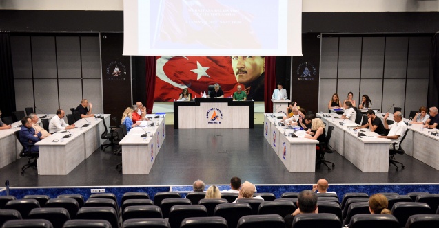 Başkan Uysal’dan Antalya Lisesi açıklaması