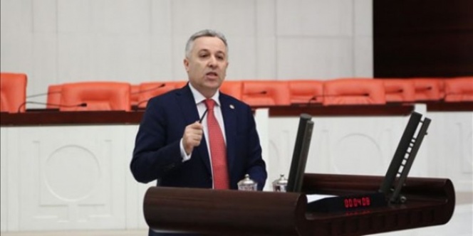 "Kayseri otoyol istiyor tabela değil"