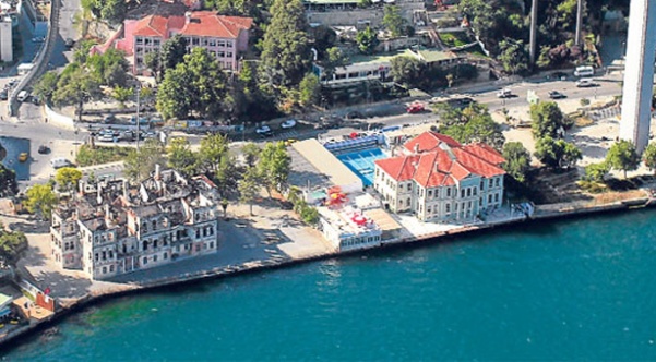 İBB'ye baskı sürüyor: "Fehime ve Hatice Sultan yalıları Hazine'ye devredildi"