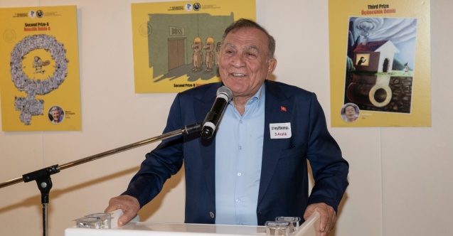 Akay'dan "Karikatür Müzesi" müjdesi