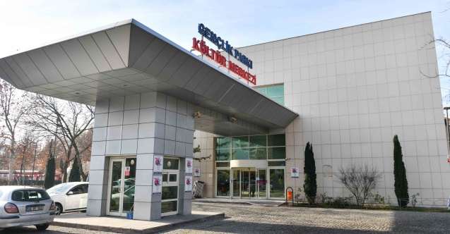 Başkent'te Şehir Tiyatroları ve Gençlik Parkı Kültür Merkezi yenileniyor