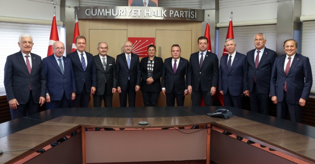 Kılıçdaroğlu, CHP'li büyükşehir belediye başkanlarıyla bir araya geldi
