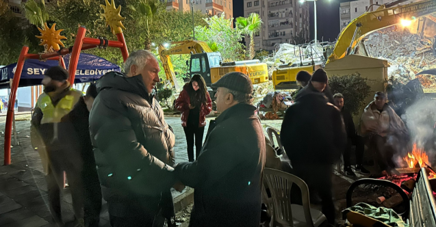 Zeydan Karalar: "Depremin yaraları birlikte sarılacak"
