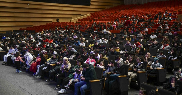 Ankara'ya deprem bölgesinden gelen çocuklar Çok Güzel Hareketler Bunlar izledi