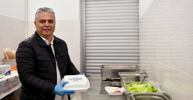 Her gün 1810 öğrencinin bir öğün yemeği karşılandı