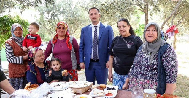 Bornova’da çiftçiye gübre desteği