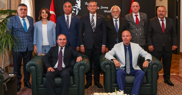 Birleşik Kamu-İş Konfederasyonu CHP Genel Başkanı Özel ile görüştü