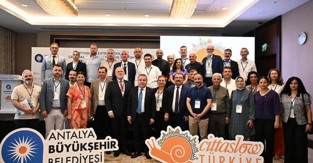 Foça’ya ‘‘Misafirperverlik, Farkındalık ve Eğitim Ödülü’’