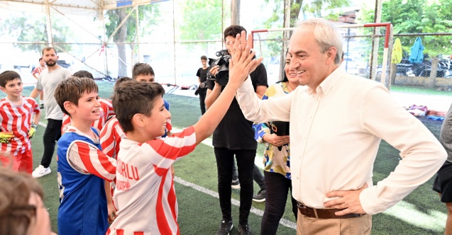 Kepezli çocuklar Başkan Kocagöz’le mutlu
