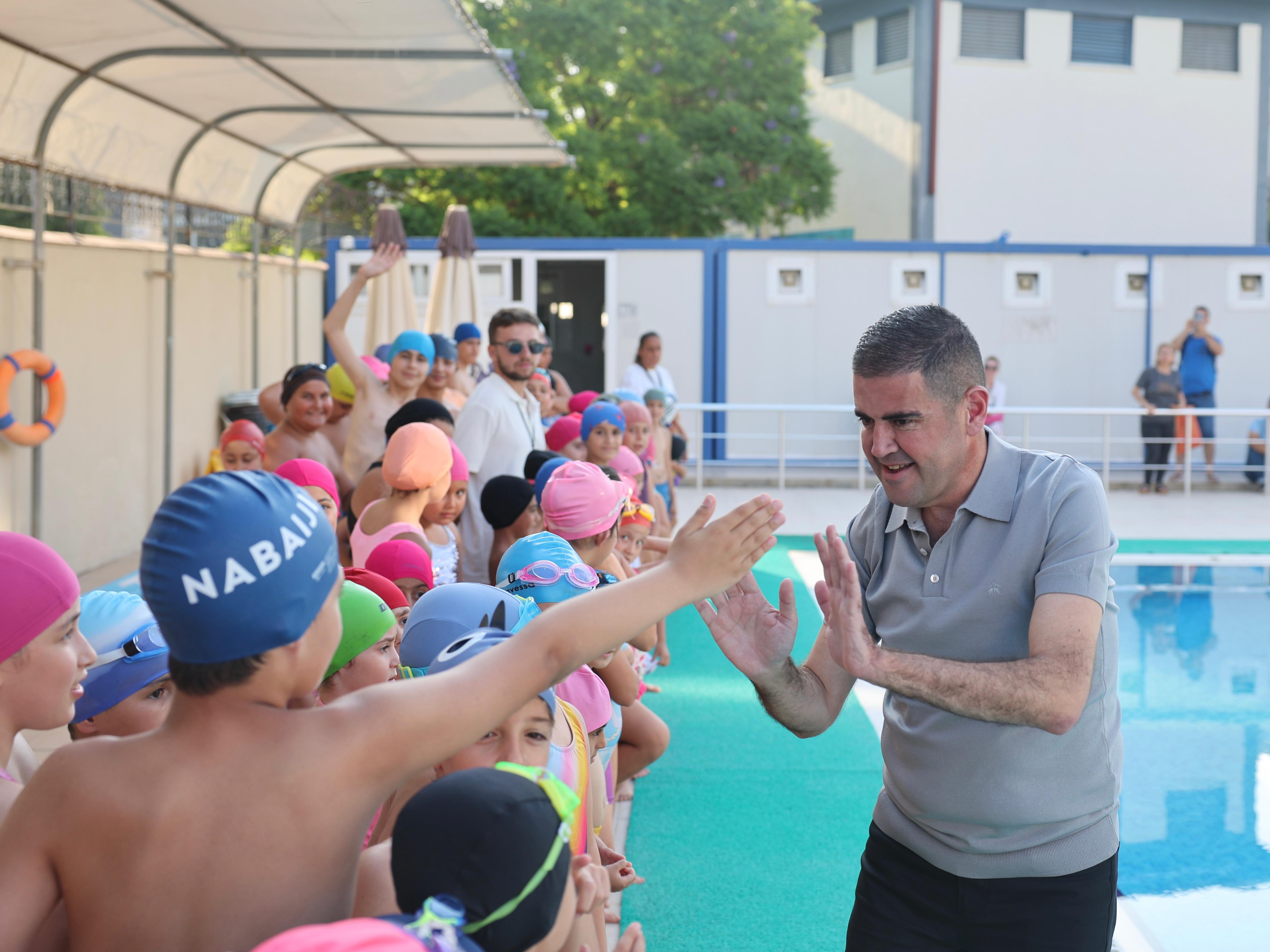 Mezitli'de küçük kulaçların sertifika heyecanı
