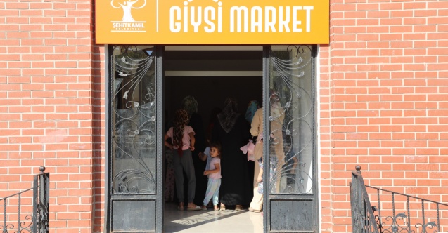Şehitkamil Belediyesi’nin “Giysi Market” projesinden bir haftada 2 bin 756 aile yararlandı