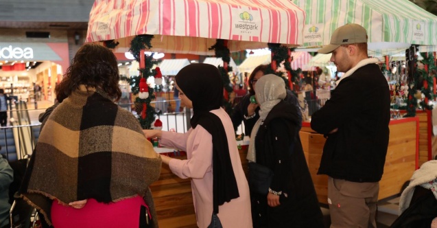 Bayraklı’nın üreten kadınlarından yılbaşına özel sergi