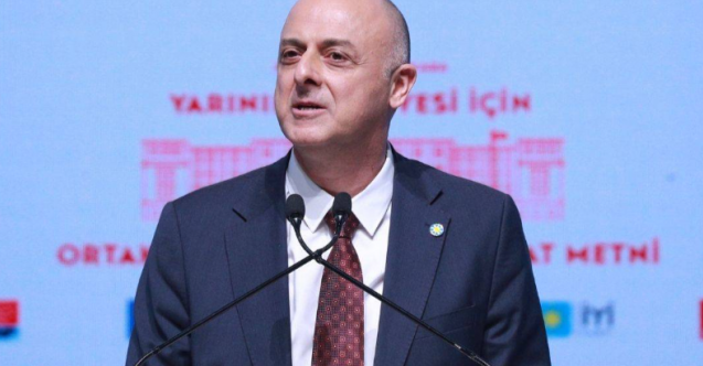 İYİ Parti'den istifa eden Ümit Özlale CHP'ye katılıyor