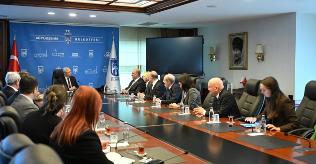 Mansur Yavaş'a anlamlı ödül