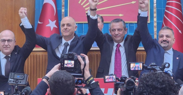 Ümit Özlale CHP'ye katıldı!