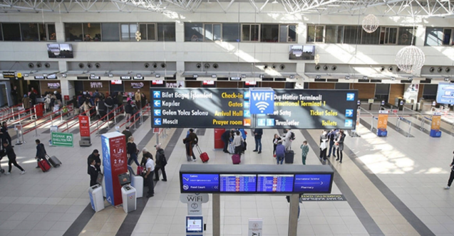 Yurtdışı çıkış harcında yine zam