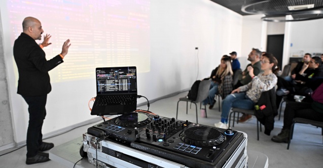 Muratpaşa Belediyesi'nden DJ atölyesi