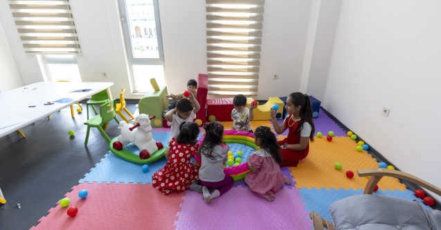 Annelere eğitim yolu açıldı; Halkkent Mercek'te çocuklar unutulmadı