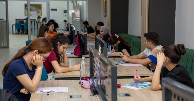 Bursa Büyükşehir’den üniversite adaylarına sınav provası