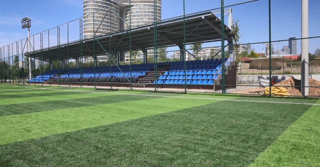 Yenisahra stadı yenilendi, Ataşehir'de spor altyapısı güçlendi