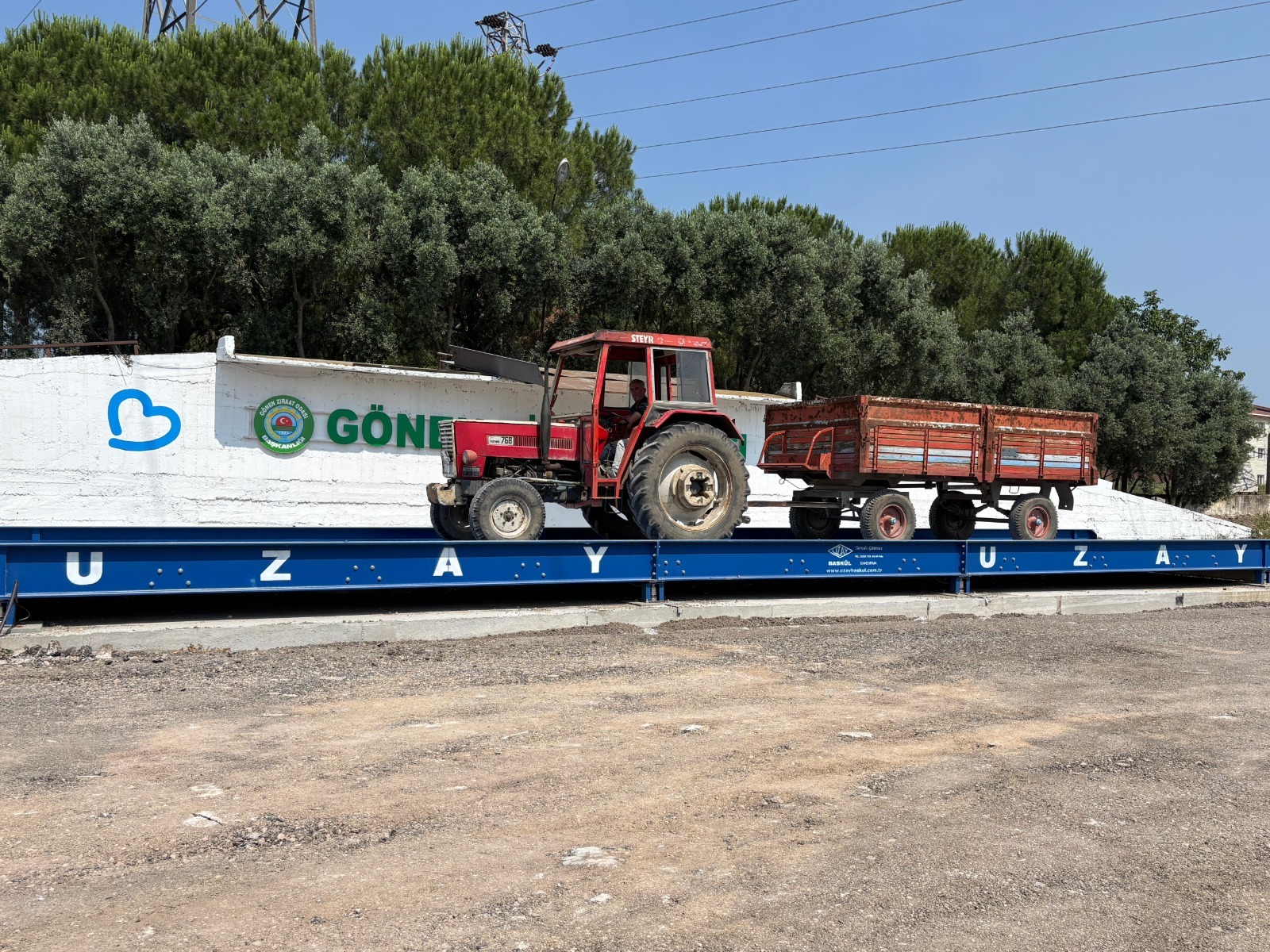 Ahmet Akın sözünü tuttu, Gönene tohum selektörü ve tır kantarı kazandırıldı