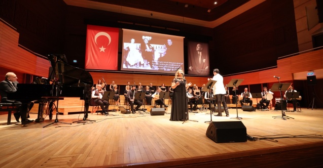 Cumhuriyetin Divası” Müzeyyen Senar konserle anıldı