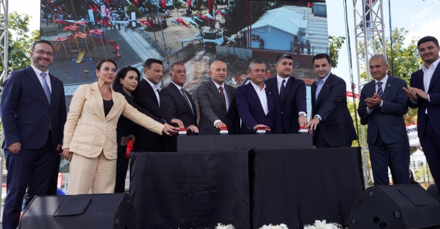 Ataşehir Belediyesi'nden temel atma ve açılış töreni