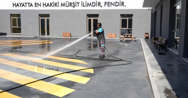 Ataşehir Belediyesi okulları yeni döneme hazırlıyor