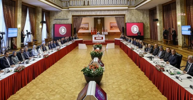 Komisyon Barış Anneleri ve Cumartesi Anneleri'ni dinleyecek